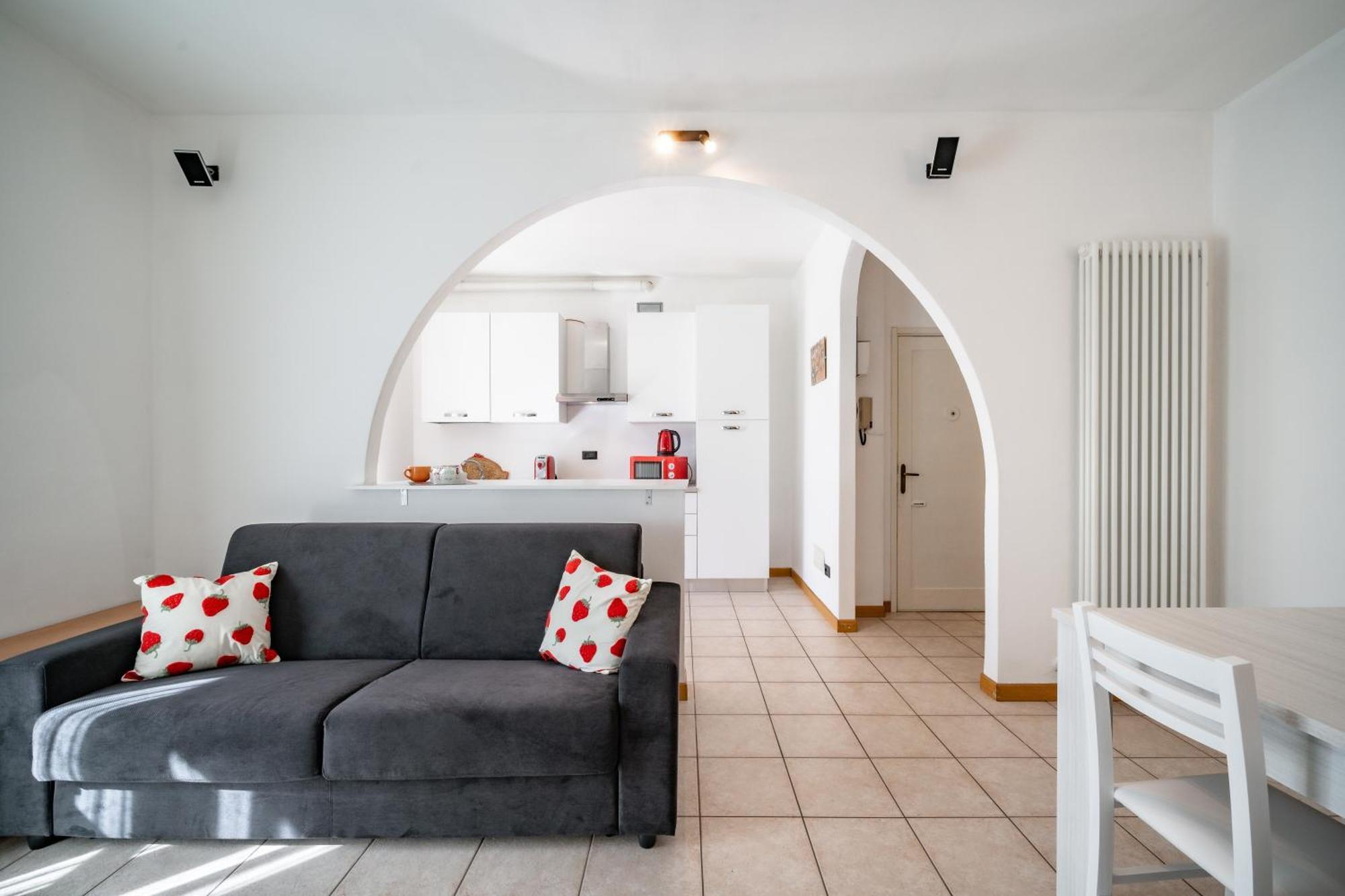 Dolce Teresa Apartment Mandello del Lario Exterior photo